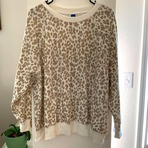 Crew neck, lightweight lounge sweatshirt.